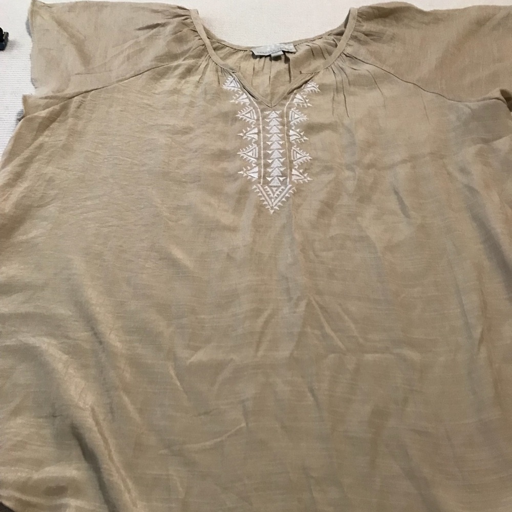 👗 Bohemian blouse